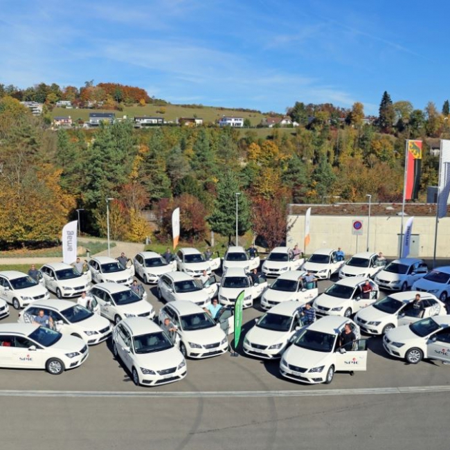La mobilité au gaz naturel/biogaz en plein essor en Suisse : 30 Seat Leon rejoignent la flotte de SPIE Suisse SA en remplacement de voitures au diesel.